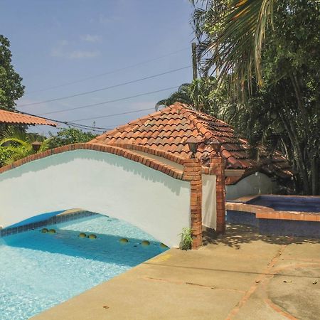 Hotel M&M Casa Blanca Playa Ocotal Экстерьер фото