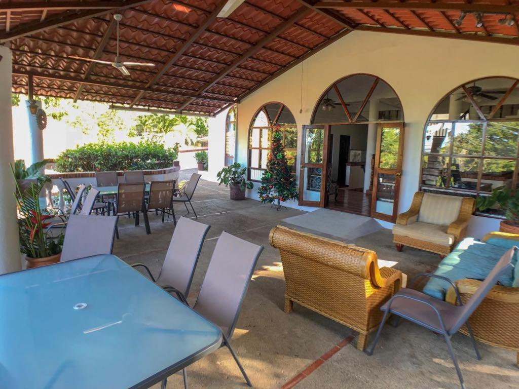 Hotel M&M Casa Blanca Playa Ocotal Экстерьер фото