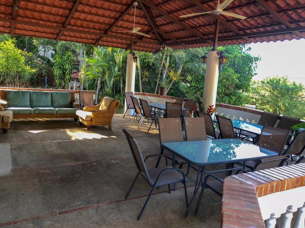 Hotel M&M Casa Blanca Playa Ocotal Экстерьер фото