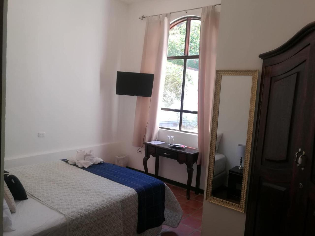Hotel M&M Casa Blanca Playa Ocotal Экстерьер фото
