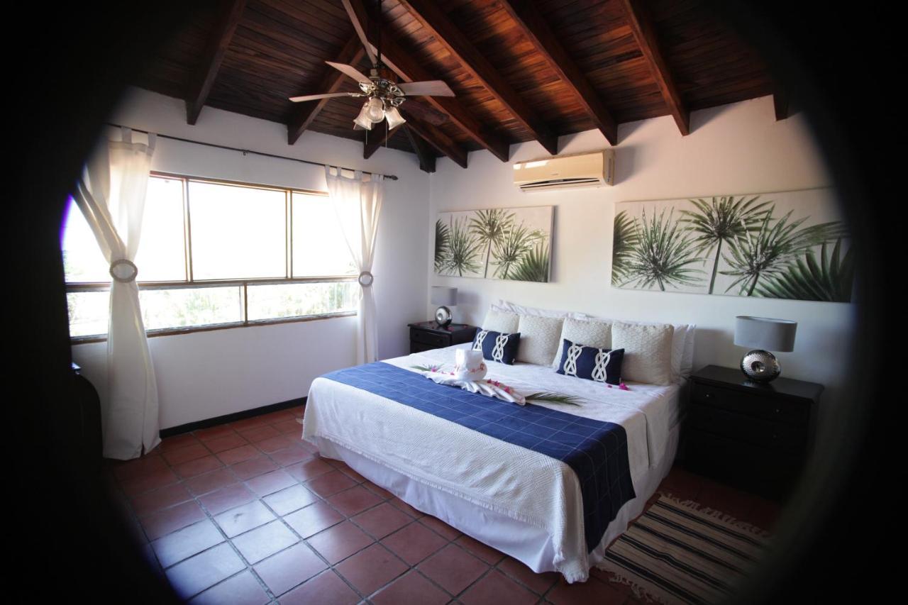 Hotel M&M Casa Blanca Playa Ocotal Экстерьер фото