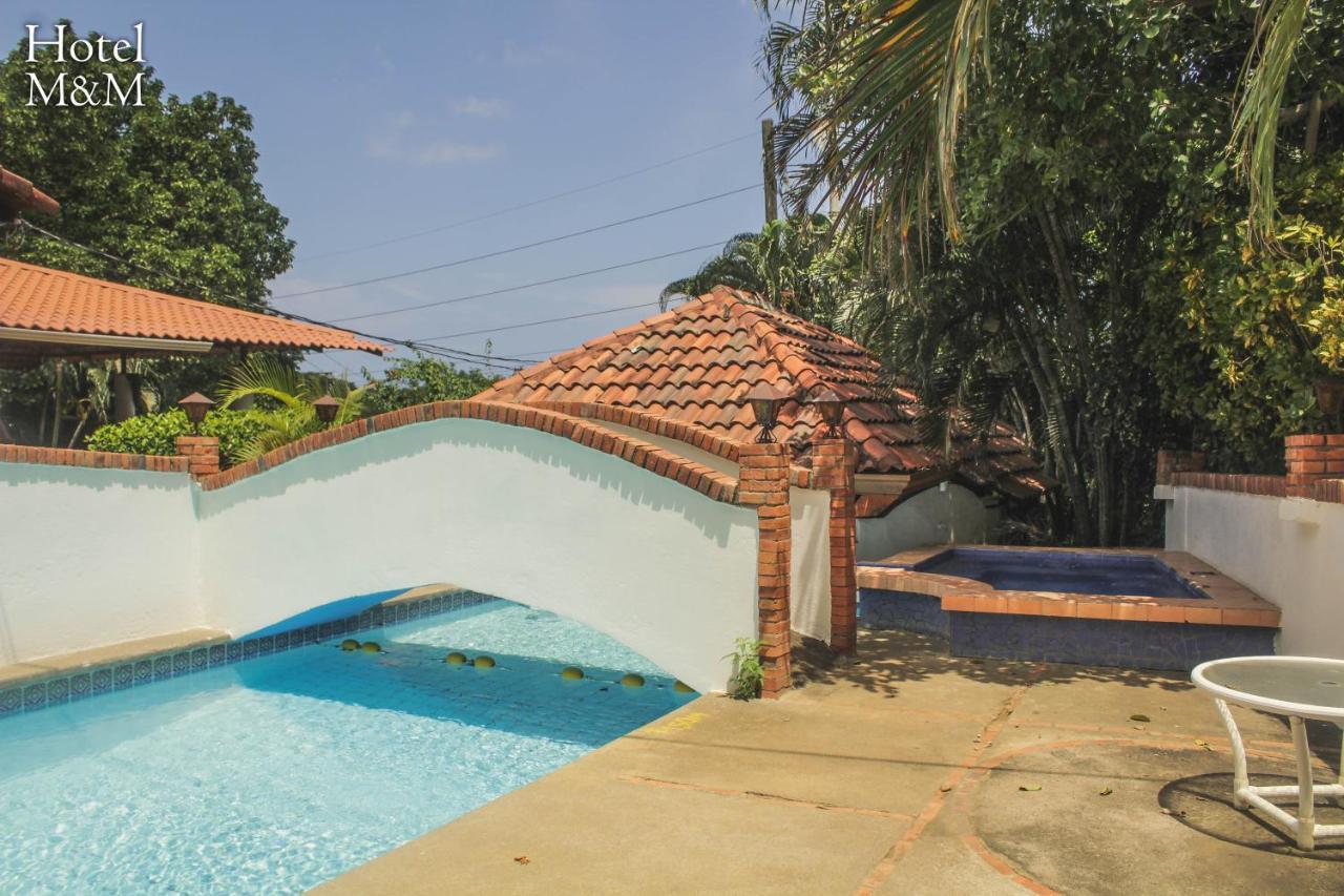 Hotel M&M Casa Blanca Playa Ocotal Экстерьер фото